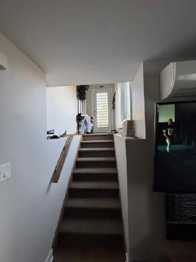 1 bed 1 bath House 1, 395 / Month Image# 1