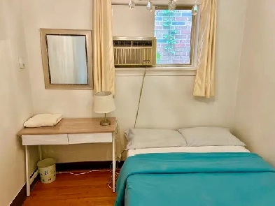 Room close to Subway Image# 1