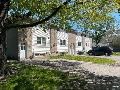 Spacious, Family-Friendly Townhouse for Lease – $1,650/month Image# 11