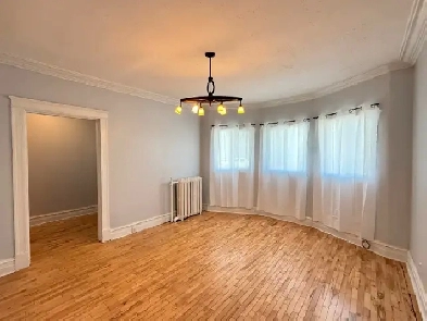 MIN TO UNIVERSITIES 4 BEDROOMS RENOVATED, 5 APPLIANCES, PET OK Image# 6