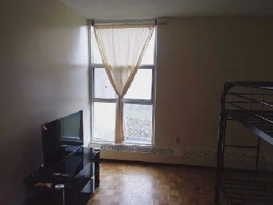 large space for two people in Weston rd. Image# 3