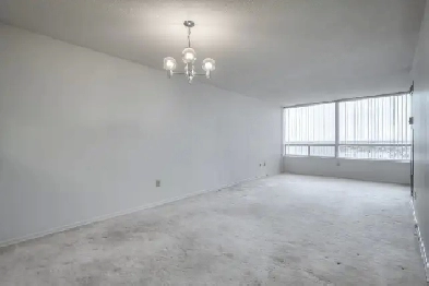 Spacious 2-bdrm Condo w/Parking in Scarborough Image# 10