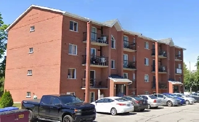 À LOUER - APPARTEMENT 4 1/2 - LAVAL Image# 1