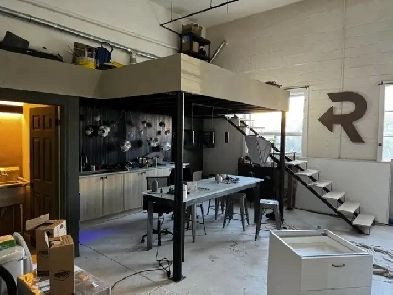 28 Industrial Studio/Office Image# 3