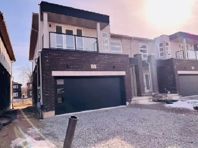Brand New 4 Beds 2.5 Baths House in Fort Erie Image# 13