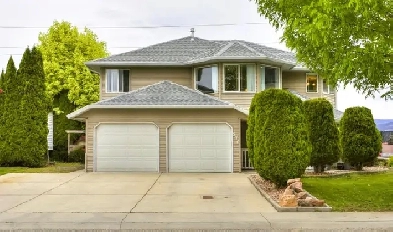 Large Pets OK. Modern 4BR/2Bath   garage and big back yard Image# 1