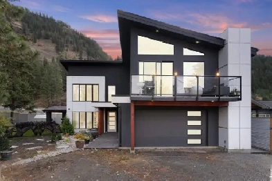 GATEWAY TO THE SHUSWAP - CREEK FRONT HOME IN CHASE, BC Image# 6