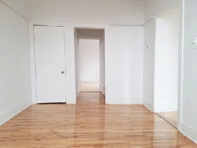 Disponible - Available Now– Mile-End / Outremont - Image# 4