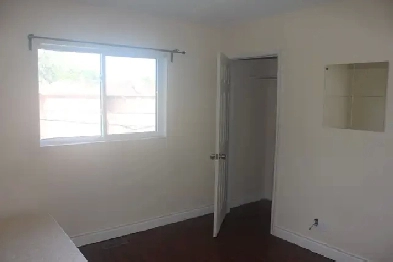 ROOM FOR RENT Image# 1