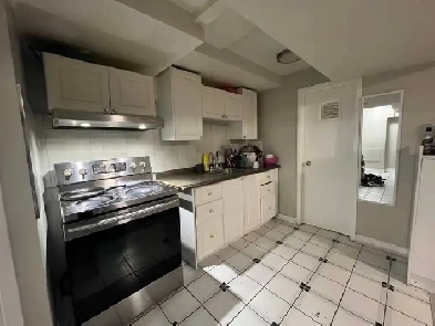 2 Bedroom 1 Bathroom Basement Available June 1st Image# 5