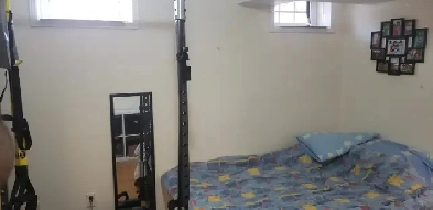 nice clean rooms for rent near York University Image# 5