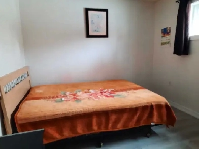 Single room for rent in all girl house near Gurdwara Ramgarhia Image# 1