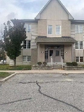 Rent in Whitby: Condo Town House 3 Bed   2 Washrooms Image# 3