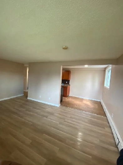 Move in ready 2 bedroom apartment available now One month free! Image# 2