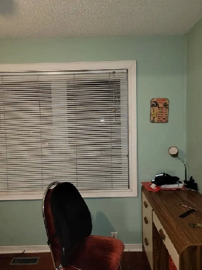 Upstairs Room for Rent $800/mth Image# 1