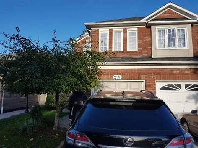 3 Bedrooms 3 Wash Whole House For Rent in Aurora Image# 3