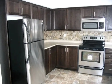 1440 sq.ft, 3 bed 1.5 bath, 2 storey condo, Kitche Image# 1