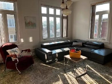 6.5 à louer (3 ch), SJB, STATIONNEMENT 2200$ C/É Image# 6