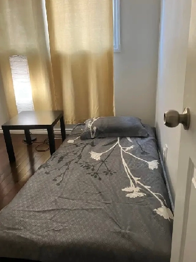 ROOM FOR RENT IN RUNDLE NE - $650 Image# 1