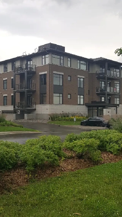 CONDO FOR RENT 2BEDS/2BATHS/1DEN Image# 1