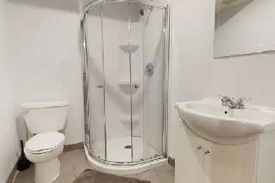 Chambre meublée à louer – Métro Papineau Image# 1