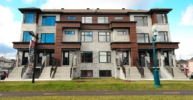 Très beau CONDO à Mascouche 4 1⁄2 Style maison de ville Image# 8