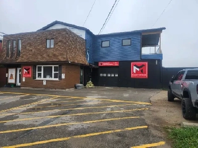 Commercial space for lease - Main Floor shop space on busy road