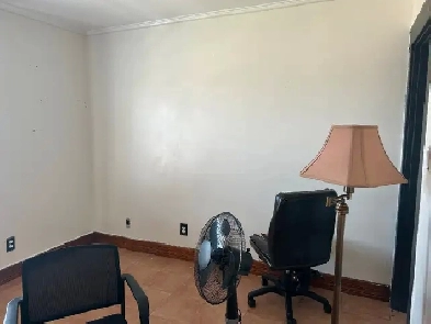 Local for rent Image# 1