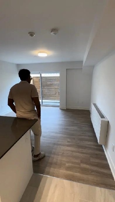 Sublet - 2 Bed 1 Bath - Brand new apartment. Image# 2