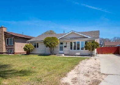 OPEN HOUSE! 4bdrm Bungalow Loaded w/ Upgrades! Image# 4