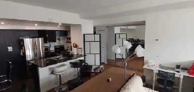 DT Toronto student private/shared with meals, $1,200P $850S Image# 1