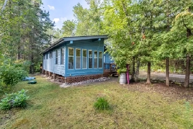 Cottage in Lakeshore Heights Image# 10
