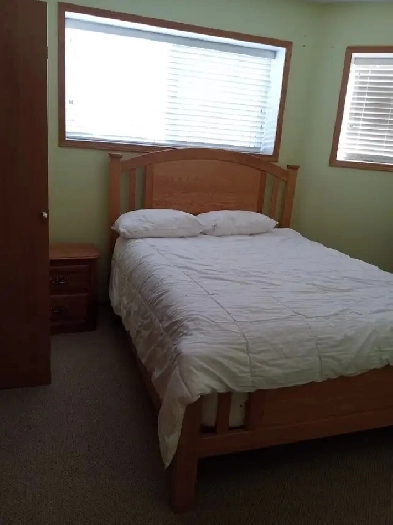 BEDROOM FOR RENT-SHARE ACCOMMODATION IN QUIET EXECUTIVE HOME Image# 3