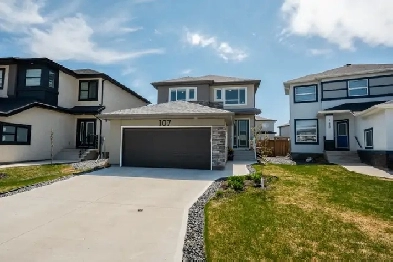 FOR SALE: 5-Bed Beautiful Home in Ridgewood West! Image# 1