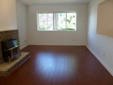 3 bed 1.5 bath UPPER unit at 156 ST & 84 AVE Surrey Image# 1