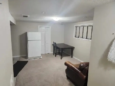 1 bedroom basment for rent Image# 5