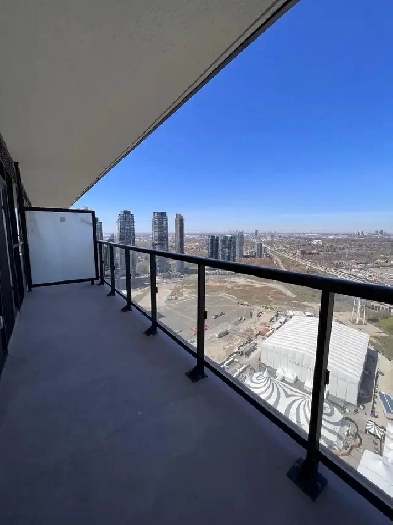 Brand New Condo Available for Rent at Lakeshore Image# 5