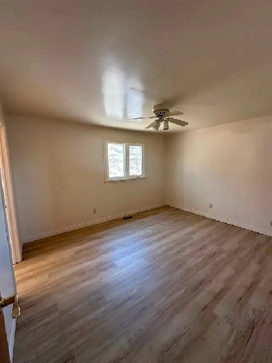 Male rooms for rent . Nature lover country setting mins from Image# 1