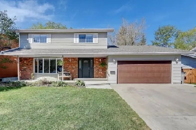 Fully Renovated 5 Bedroom Home w/ Attached Garage in Swanavon Image# 3