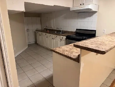 2 bed room basement Image# 1