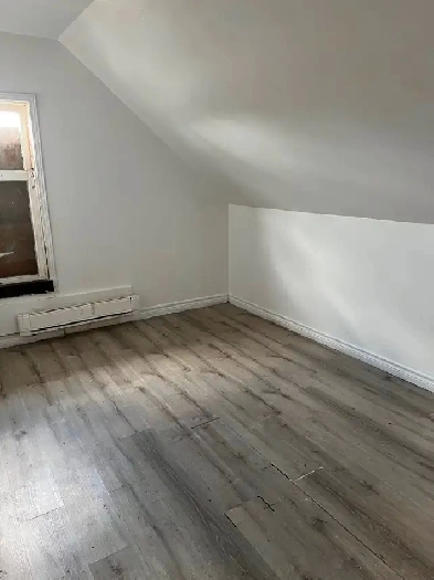 Room for rent Image# 5