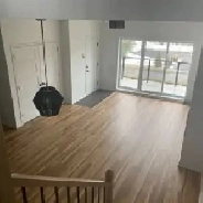 Magnifique Condo 4½ avec mezzanine Image# 5
