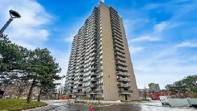 JUST LISTED @ WARDEN / FINCH Image# 2