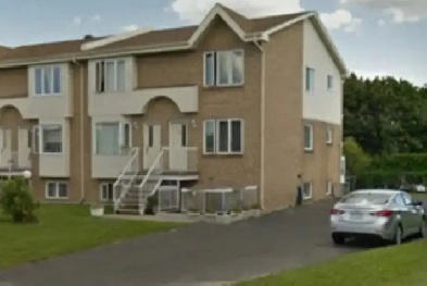 Logement à louer 5 ½  Sainte-Julie, Rive-Sud Montréal. Image# 1