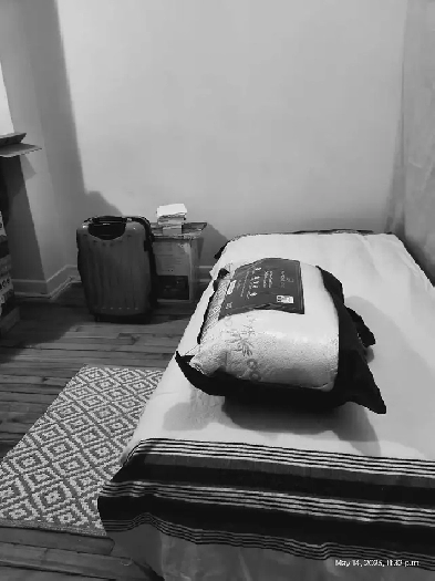 room avail . immed. temp. wifi   200mbps. non smoking Image# 3