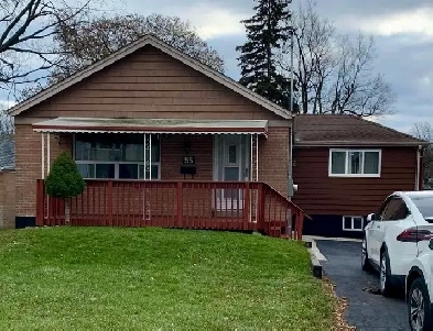 Excellent 4 bed-rooms Basement for Rent Image# 1