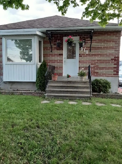 $537000 - Bungalow for sale in Cornwall Image# 1