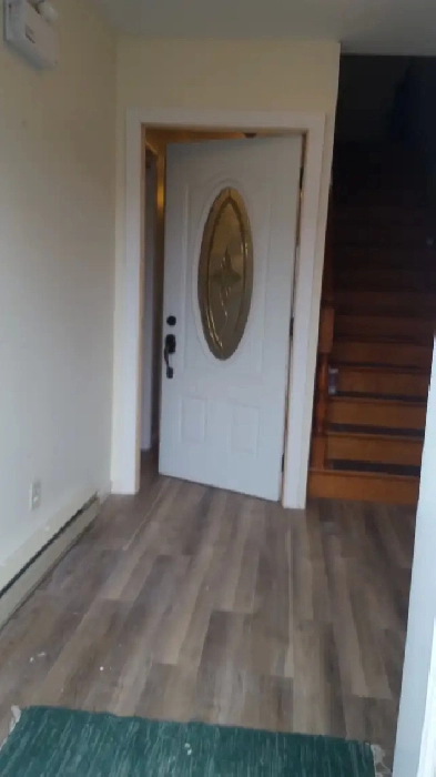 Appart de 4 chambres à Stanstead-près Magog et 2 min Vermont Image# 1
