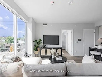 ⚡BEAUTIFUL AND BRIGHT TWO BEDROOM SUITE IN DOWNTOWN WHITBY! Image# 13