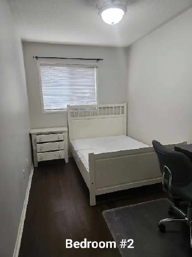 Room 2nd fl Mississauga townhouse Creditview & Egl Image# 1